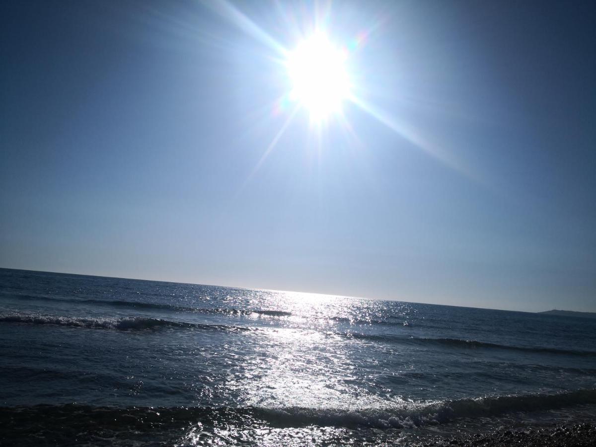 Holiday Beach Lumia 夏卡 外观 照片